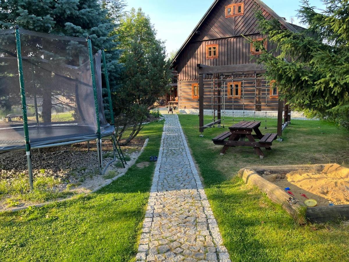 Penzion Koucky Bedřichov Eksteriør billede